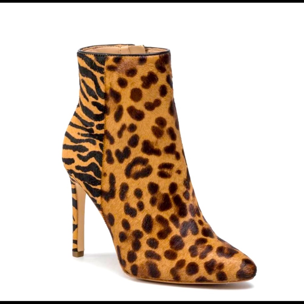 Guess Leopard And Tiger Pointed Toe Ankle Boots NEW In Box Size 9